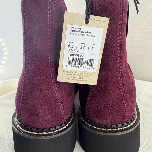 Ariat Womens FatBoy Suede Ankle Boots with Chicken Pattern NIB - Picture 6 of 9